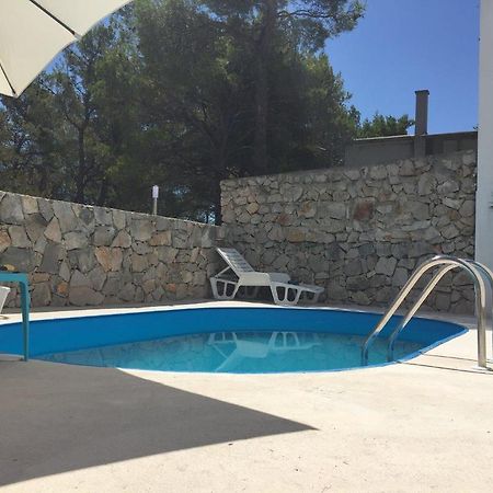 Appartamento Apartman Fox Pirovac Esterno foto