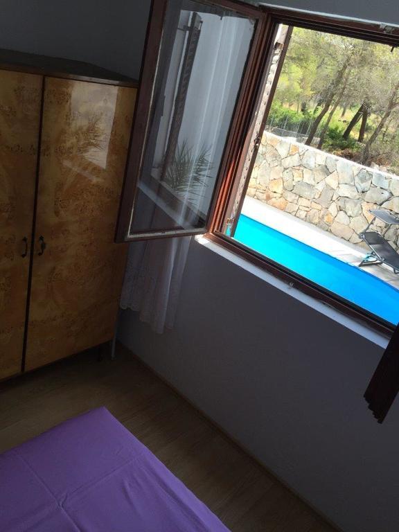 Appartamento Apartman Fox Pirovac Esterno foto
